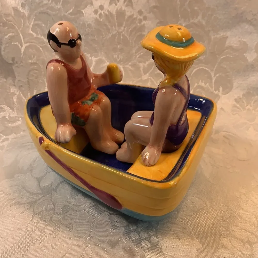 Summer Salt Pepper Shakers Row Boat Oars Man Drink Beer Woman Bathing Suit Fun